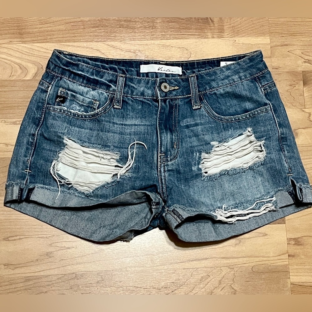 KanCan Los Angeles #KC5142YT Distressed Shorts, S
